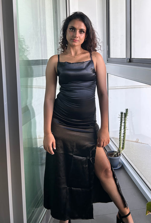 VICTORIA MAXI DRESS - BLACK