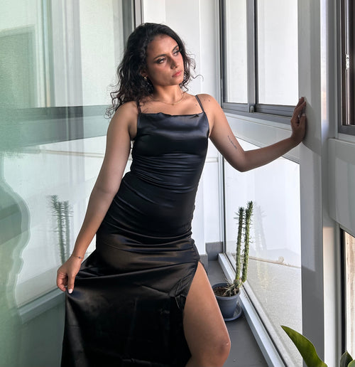 VICTORIA MAXI DRESS - BLACK
